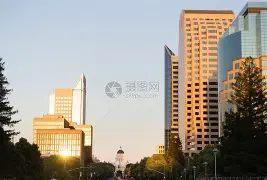 萨克拉门托国王冲刺阶段遗憾出局，志在NBA季后赛名次提升，话题不断，训练强度明显提升的简单介绍