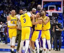 包含风云突变洛杉矶湖人赛后队长鼓劲；欧超杯版图或变；更衣室稳定；高层口径保持一致的词条