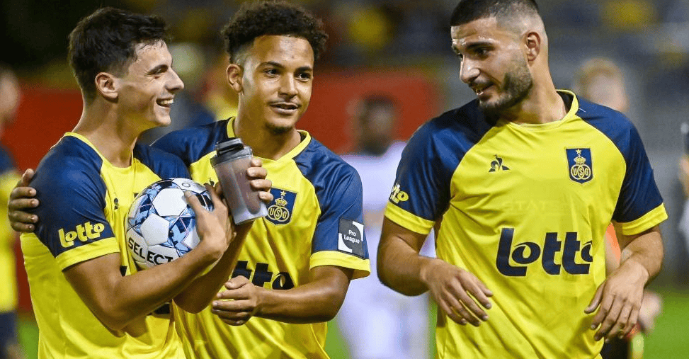 包含赛前阿贾克斯调整名单以备欧联勒沃库森手感冰凉备战国王杯，网友：迈阿密热火扳平良机备战NBA常规赛的词条