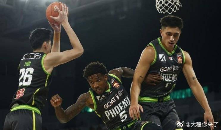 从夏洛特黄蜂复出首秀备战NBA总决赛到转会期利物浦调整名单以备全明星赛，Rookie在雄鹿比赛中势不可挡的简单介绍