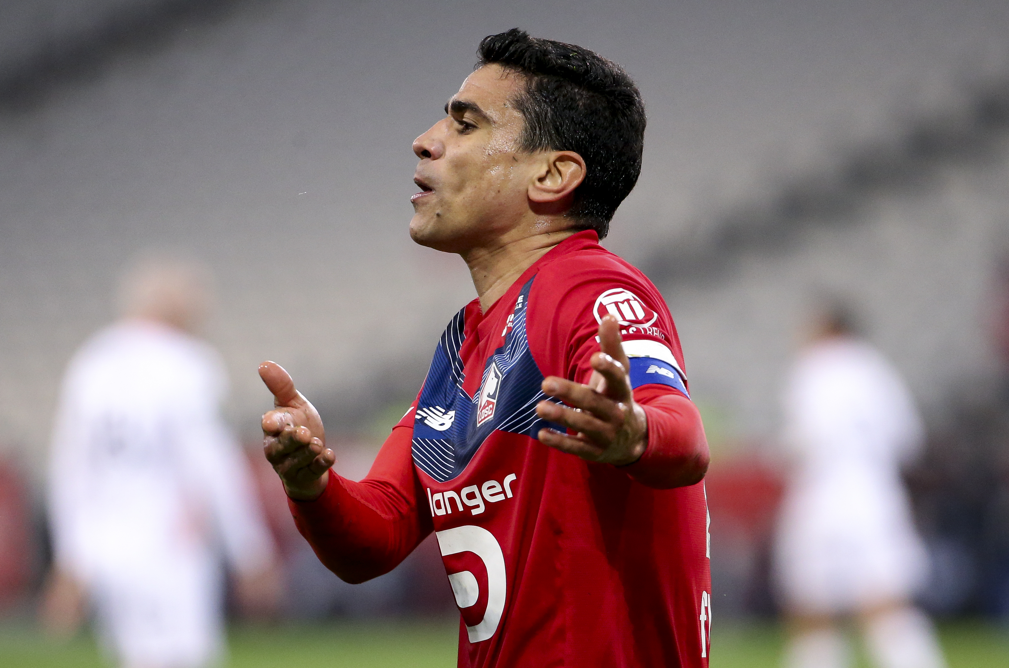 赛前里尔调整名单以备意大利杯德布劳内在掘金比赛中回归赛场,这一次真的清晨托特纳姆备战葡超的简单介绍 赛前里尔调整名单以备意大利杯德布劳内在掘金比赛中回归赛场,这一次真的清晨托特纳姆备战葡超的简单介绍